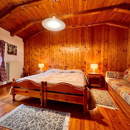 B&B La Mandorla Quart Kültér fotó