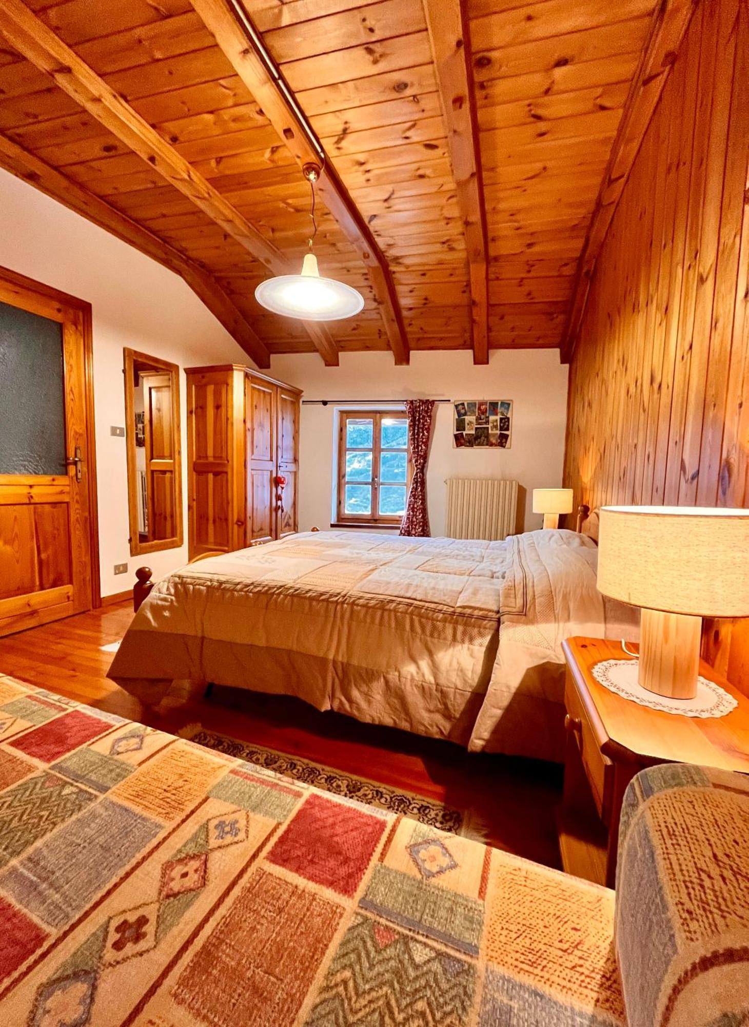 B&B La Mandorla Quart Kültér fotó